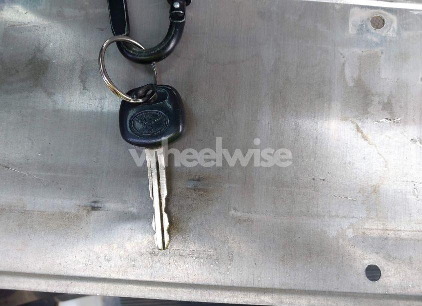 Photo 11 of 2003 Toyota Sequoia SR5 V8 (VIN 5TDZT34A83S179926)