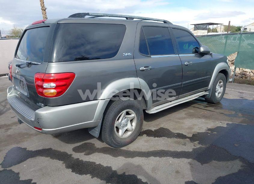 Photo 4 of 2003 Toyota Sequoia SR5 V8 (VIN 5TDZT34A83S179926)