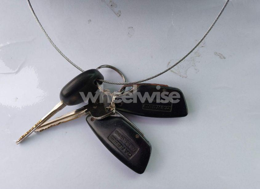 Photo 11 of 2004 Toyota Sequoia SR5 V8 (VIN 5TDZT34A84S225563)