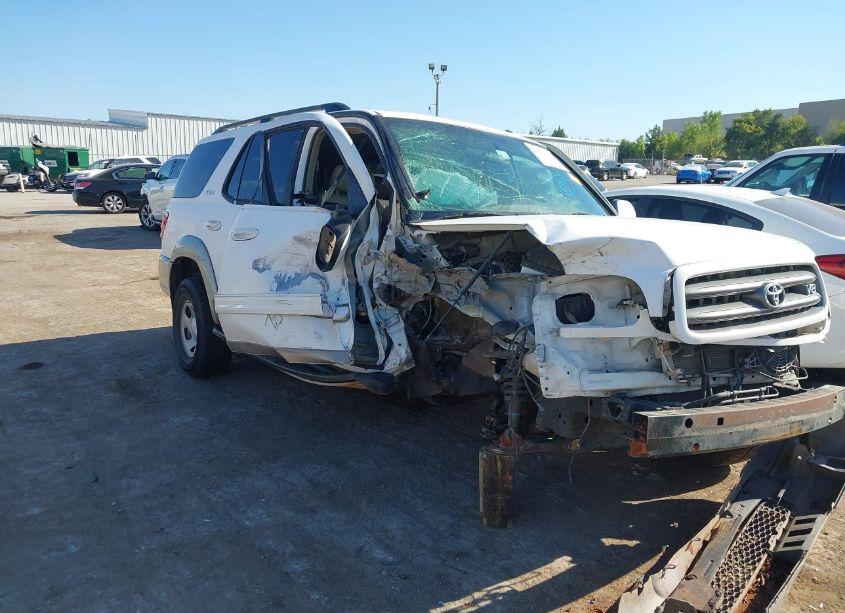 2004 Toyota Sequoia SR5 V8 (VIN 5TDZT34A84S238183) main photo