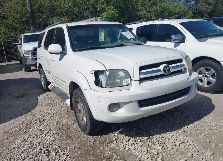 2005 Toyota Sequoia SR5 V8 (VIN 5TDZT34A85S245233) main photo