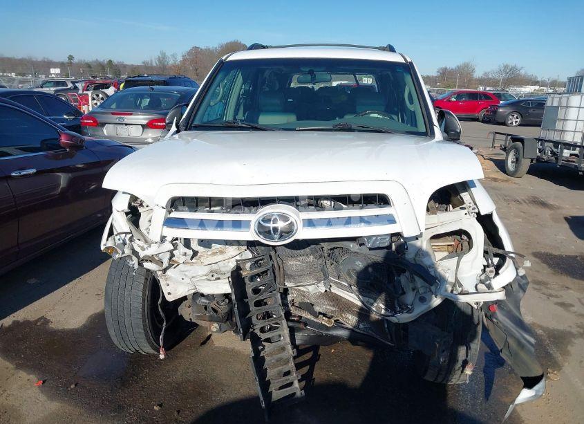 Photo 12 of 2005 Toyota Sequoia SR5 V8 (VIN 5TDZT34A85S255793)