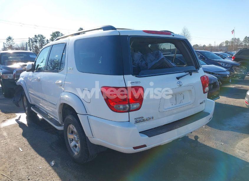 Photo 3 of 2005 Toyota Sequoia SR5 V8 (VIN 5TDZT34A85S255793)