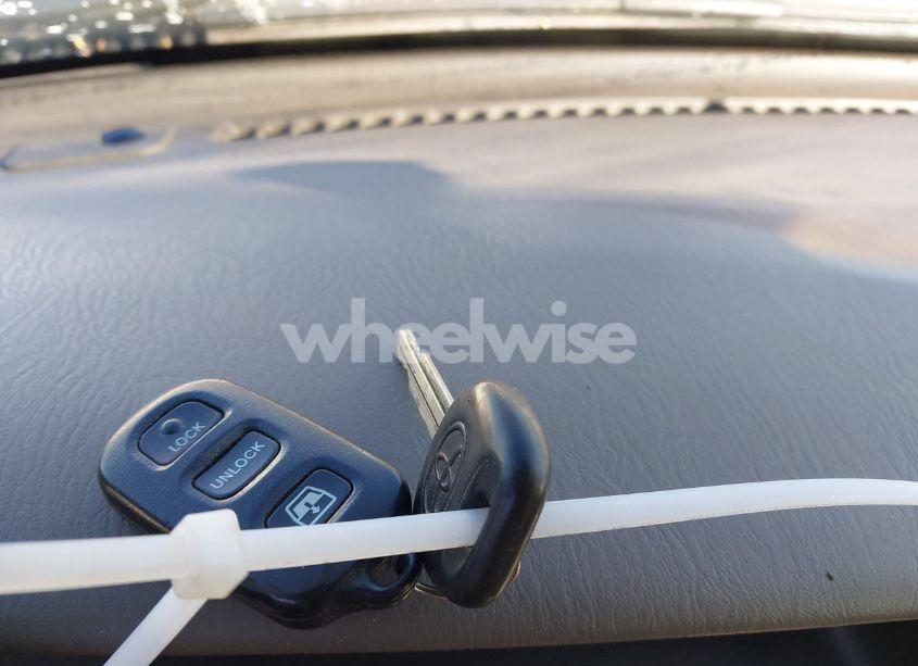 Photo 11 of 2006 Toyota Sequoia SR5 V8 (VIN 5TDZT34A86S280002)