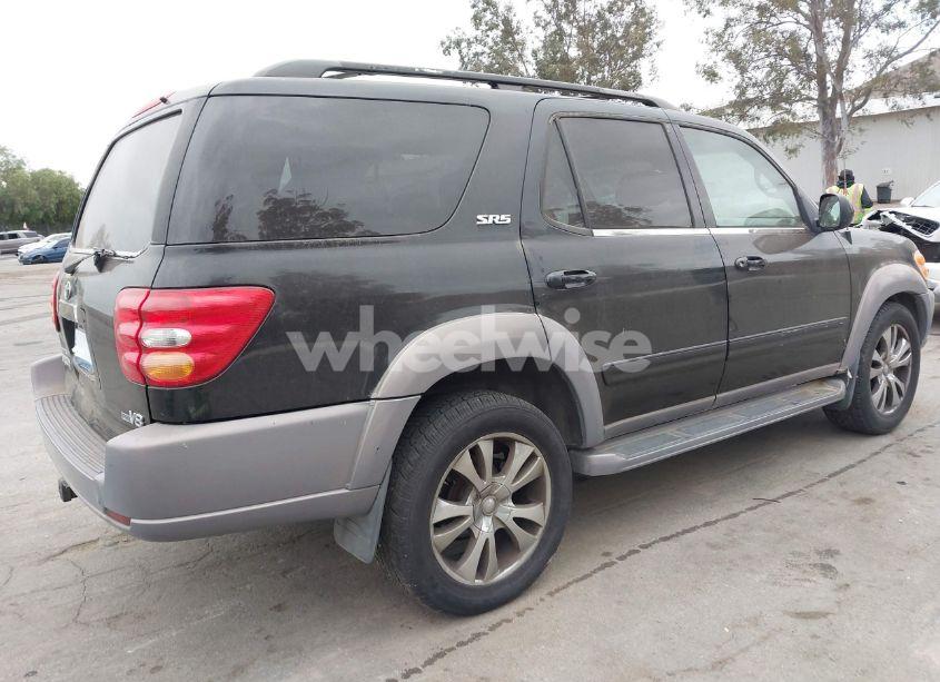 Photo 4 of 2002 Toyota Sequoia SR5 V8 (VIN 5TDZT34A92S122584)