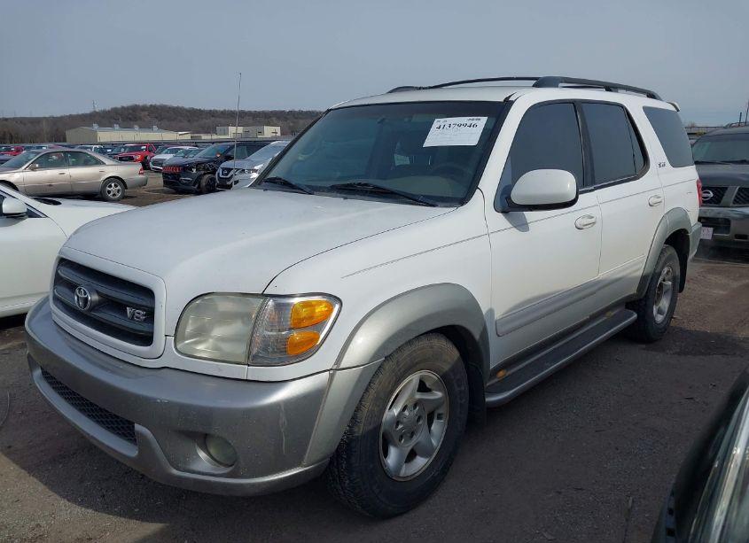 Photo 2 of 2003 Toyota Sequoia SR5 V8 (VIN 5TDZT34A93S151472)