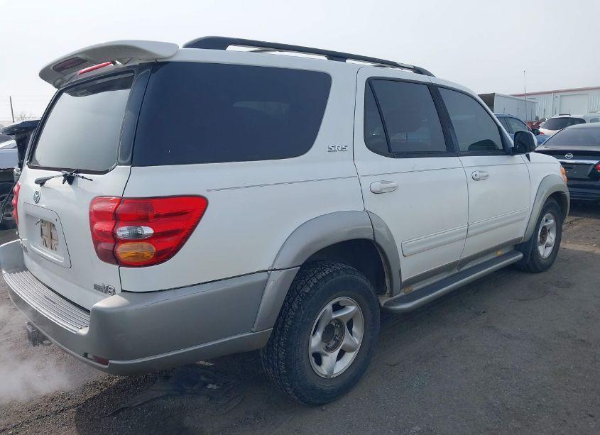 Photo 4 of 2003 Toyota Sequoia SR5 V8 (VIN 5TDZT34A93S151472)