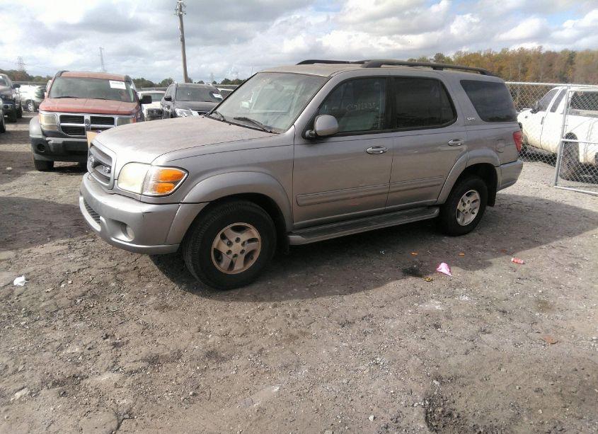 Photo 2 of 2003 Toyota Sequoia SR5 V8 (VIN 5TDZT34A93S154825)