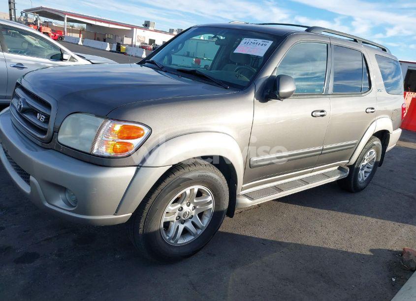 Photo 12 of 2004 Toyota Sequoia SR5 V8 (VIN 5TDZT34A94S230576)