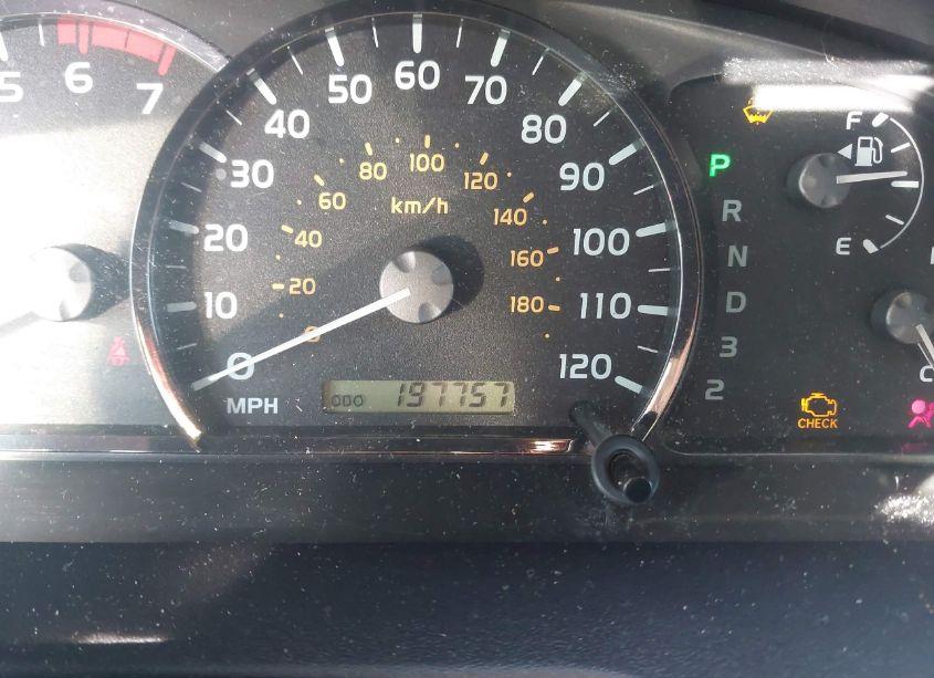 Photo 16 of 2005 Toyota Sequoia SR5 V8 (VIN 5TDZT34A95S247640)