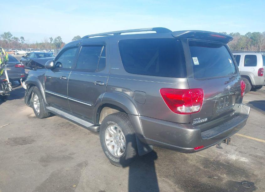 Photo 3 of 2005 Toyota Sequoia SR5 V8 (VIN 5TDZT34A95S247640)