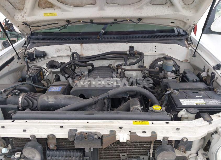 Photo 10 of 2006 Toyota Sequoia SR5 V8 (VIN 5TDZT34A96S279098)