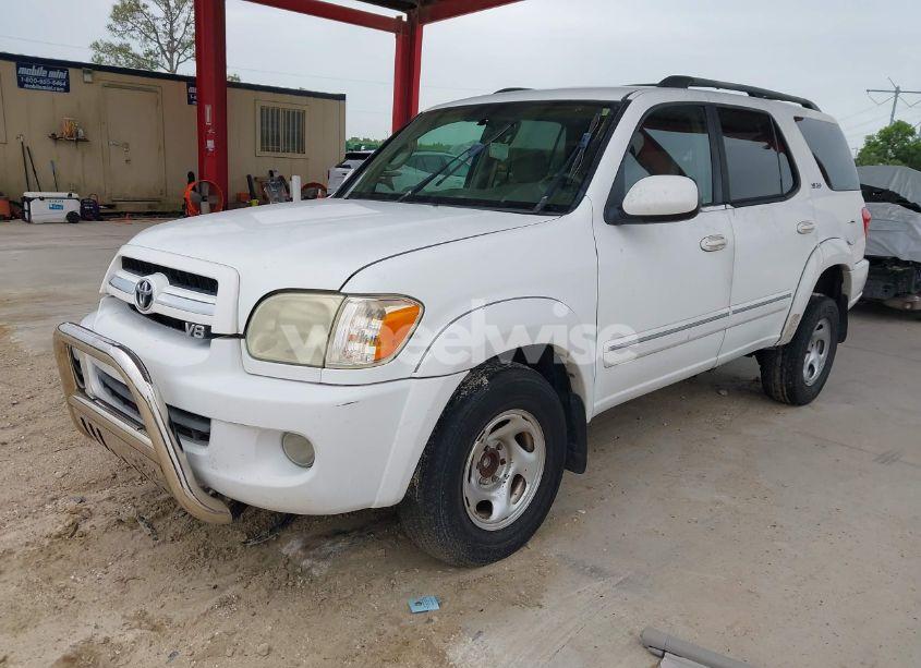 Photo 2 of 2006 Toyota Sequoia SR5 V8 (VIN 5TDZT34A96S279098)
