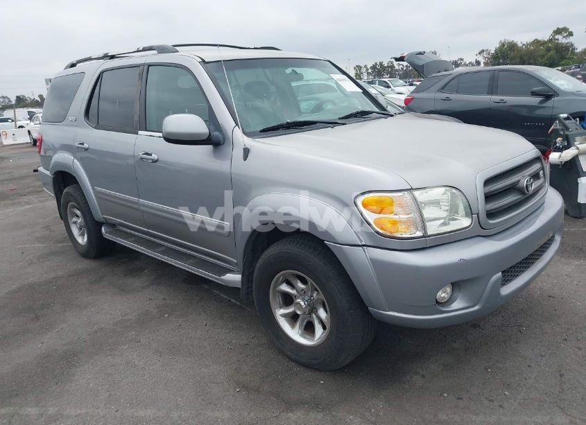2001 Toyota Sequoia SR5 V8 (VIN 5TDZT34AX1S042371) main photo