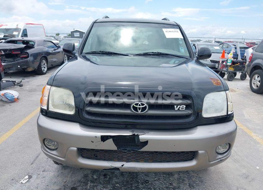 Photo 6 of 2003 Toyota Sequoia SR5 V8 (VIN 5TDZT34AX3S138939)