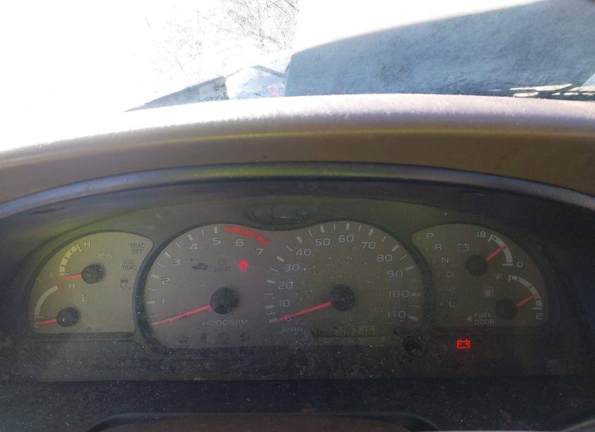 Photo 7 of 2003 Toyota Sequoia SR5 V8 (VIN 5TDZT34AX3S166031)