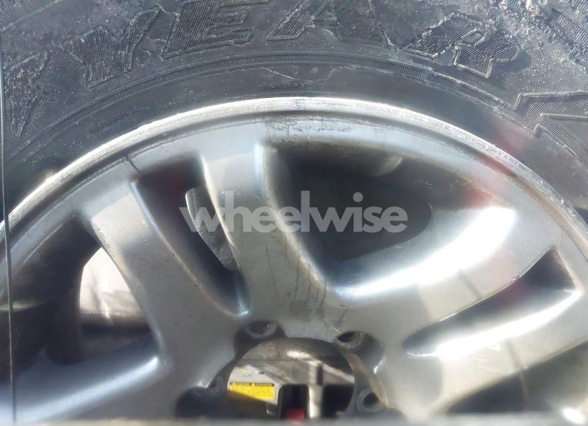 Photo 12 of 2004 Toyota Sequoia SR5 V8 (VIN 5TDZT34AX4S205587)