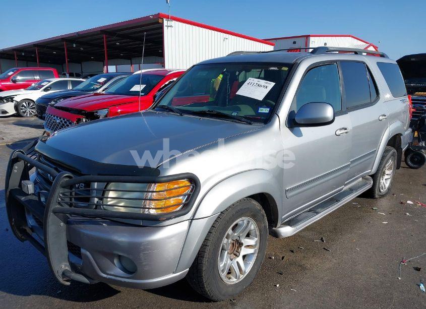 Photo 2 of 2004 Toyota Sequoia SR5 V8 (VIN 5TDZT34AX4S205587)