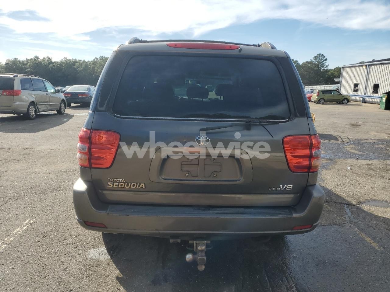 Photo 6 of 2004 TOYOTA SEQUOIA SR5 (VIN 5TDZT34AX4S217612)