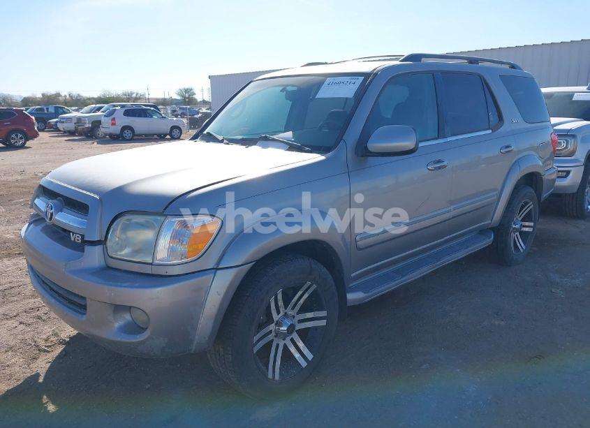 Photo 2 of 2005 Toyota Sequoia SR5 V8 (VIN 5TDZT34AX5S244276)
