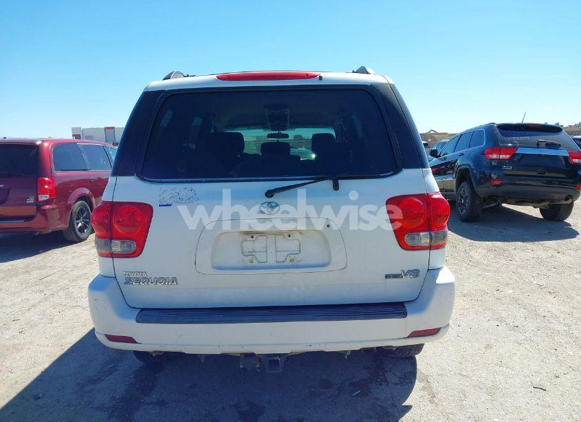 Photo 16 of 2005 Toyota Sequoia SR5 V8 (VIN 5TDZT34AX5S252295)