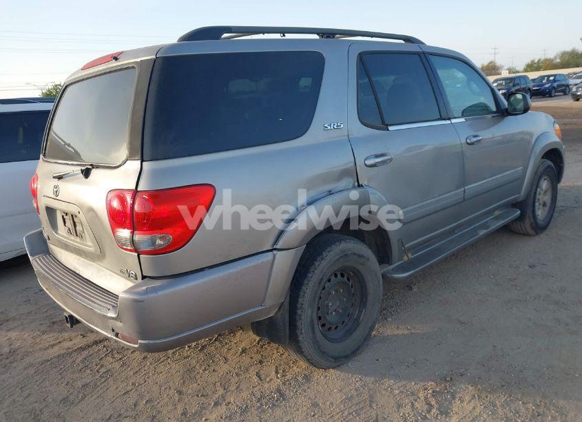 Photo 4 of 2005 Toyota Sequoia SR5 V8 (VIN 5TDZT34AX5S260090)