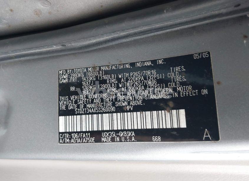 Photo 9 of 2005 Toyota Sequoia SR5 V8 (VIN 5TDZT34AX5S260090)
