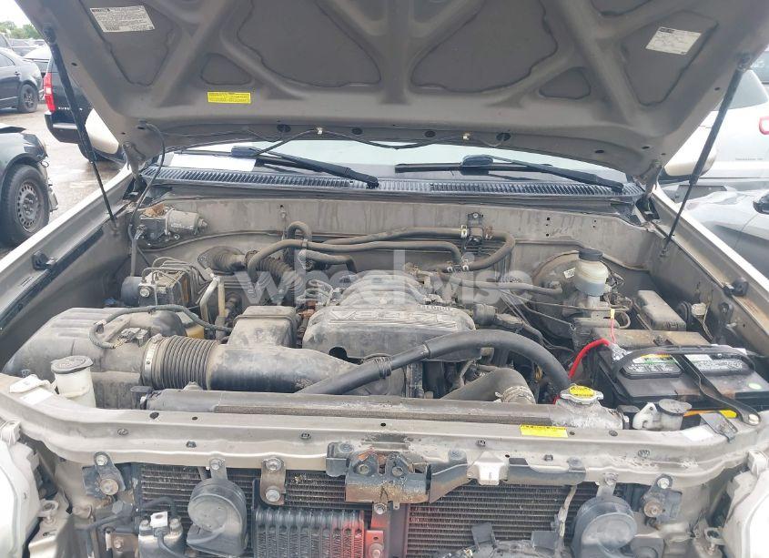 Photo 10 of 2006 Toyota Sequoia SR5 V8 (VIN 5TDZT34AX6S283368)