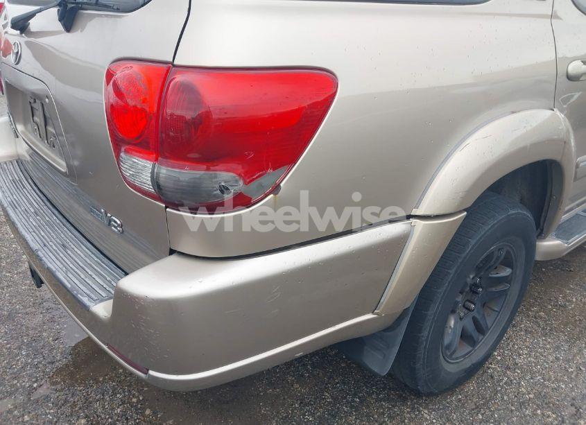 Photo 13 of 2006 Toyota Sequoia SR5 V8 (VIN 5TDZT34AX6S283368)