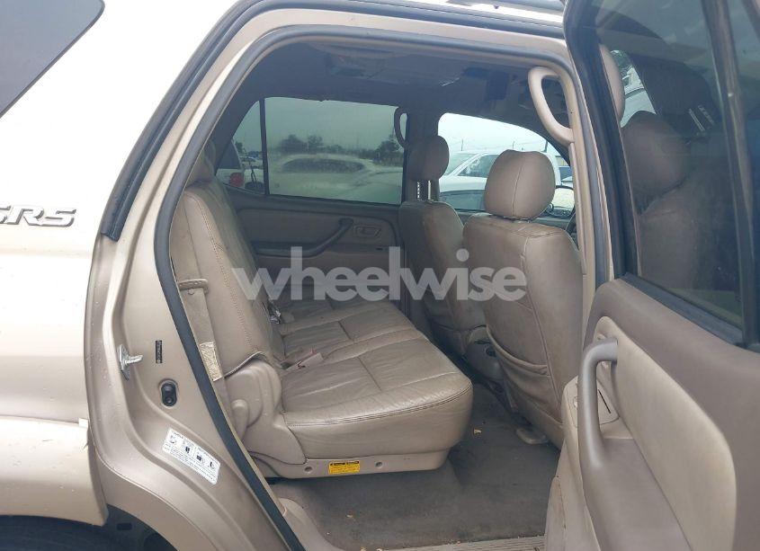 Photo 8 of 2006 Toyota Sequoia SR5 V8 (VIN 5TDZT34AX6S283368)