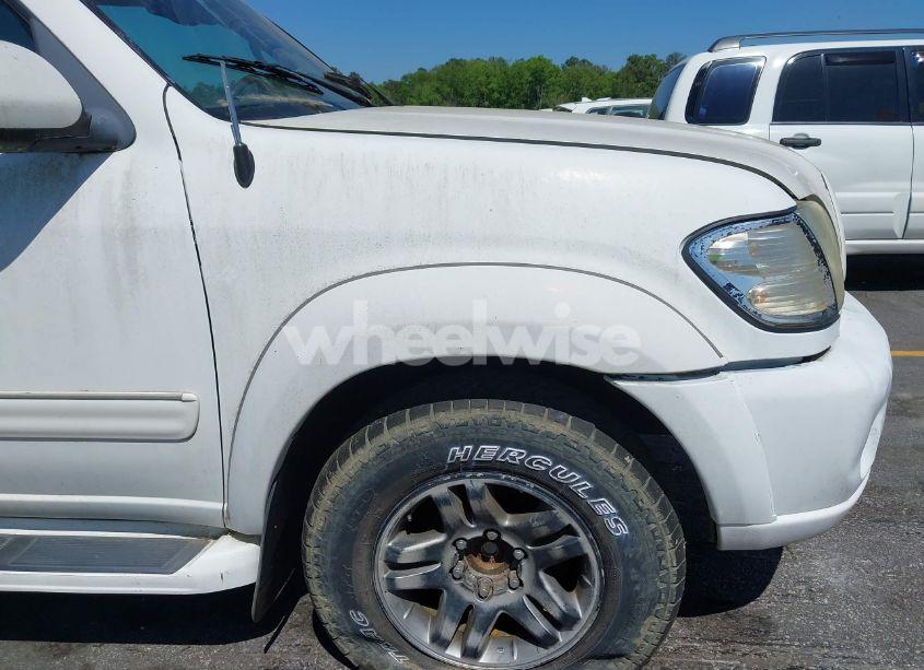 Photo 13 of 2004 Toyota Sequoia LIMITED V8 (VIN 5TDZT38A04S213613)