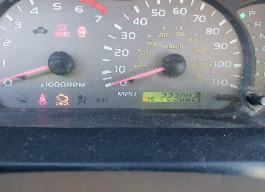 Photo 7 of 2003 Toyota Sequoia LIMITED V8 (VIN 5TDZT38A13S156885)