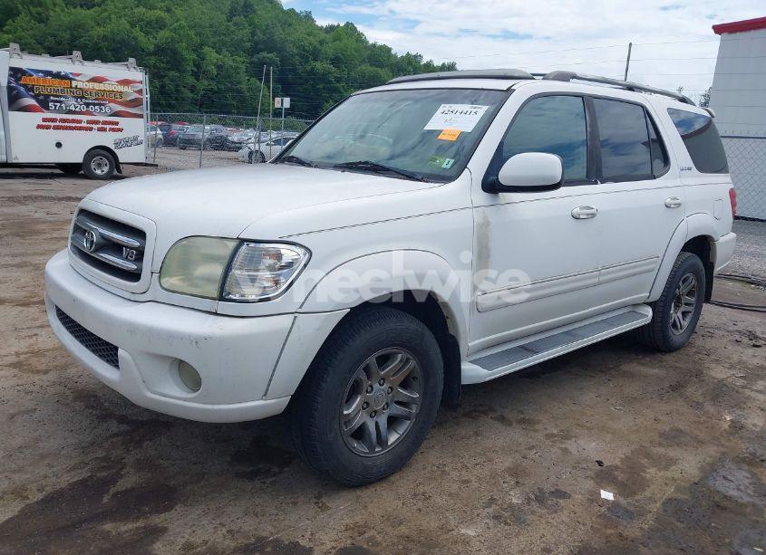 Photo 2 of 2004 Toyota Sequoia LIMITED V8 (VIN 5TDZT38A14S207206)