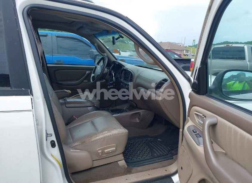 Photo 5 of 2004 Toyota Sequoia LIMITED V8 (VIN 5TDZT38A14S207206)