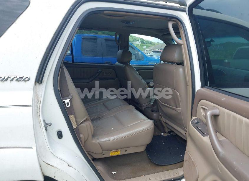 Photo 8 of 2004 Toyota Sequoia LIMITED V8 (VIN 5TDZT38A14S207206)