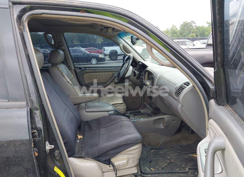 Photo 5 of 2004 Toyota Sequoia LIMITED V8 (VIN 5TDZT38A14S208369)