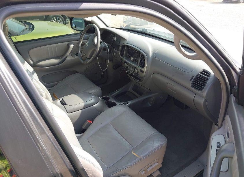 Photo 5 of 2004 Toyota Sequoia LIMITED V8 (VIN 5TDZT38A14S238388)