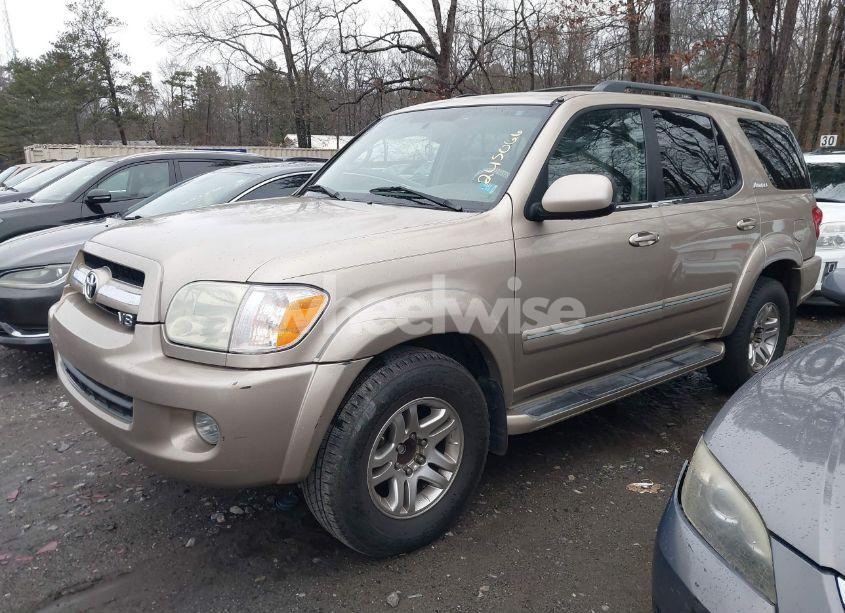 Photo 2 of 2005 Toyota Sequoia LIMITED V8 (VIN 5TDZT38A15S245066)