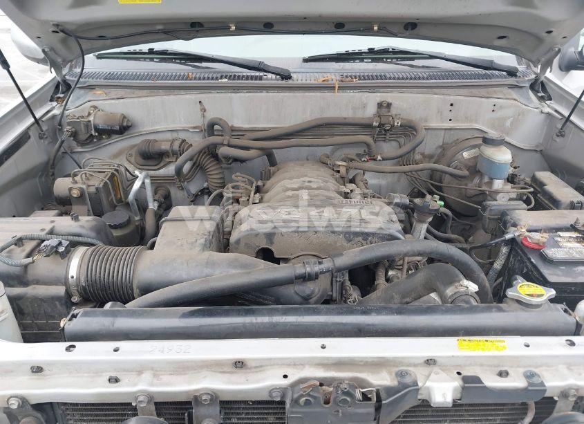 Photo 10 of 2005 Toyota Sequoia LIMITED V8 (VIN 5TDZT38A15S259811)