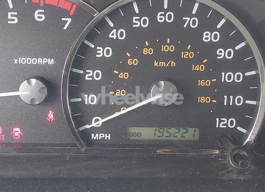 Photo 6 of 2005 Toyota Sequoia LIMITED V8 (VIN 5TDZT38A15S259811)