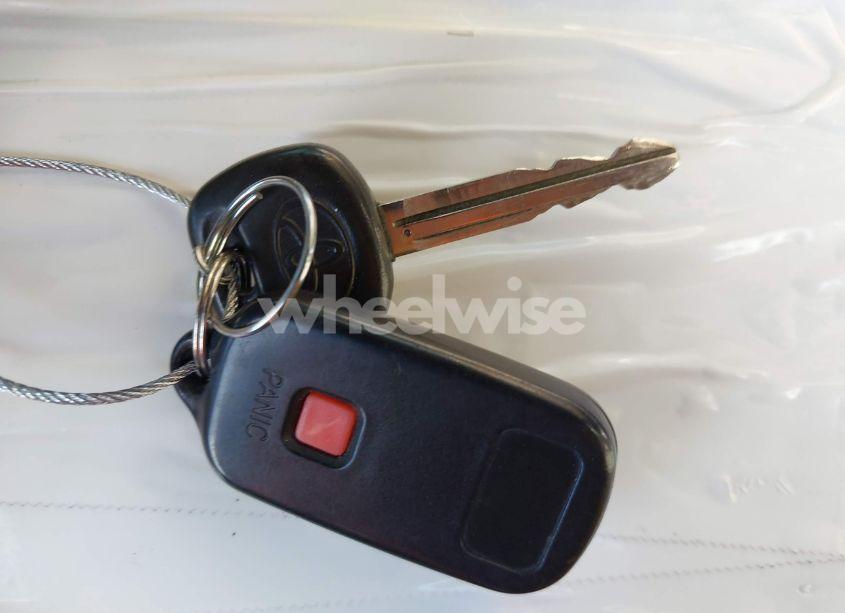 Photo 11 of 2005 Toyota Sequoia LIMITED V8 (VIN 5TDZT38A15S260392)