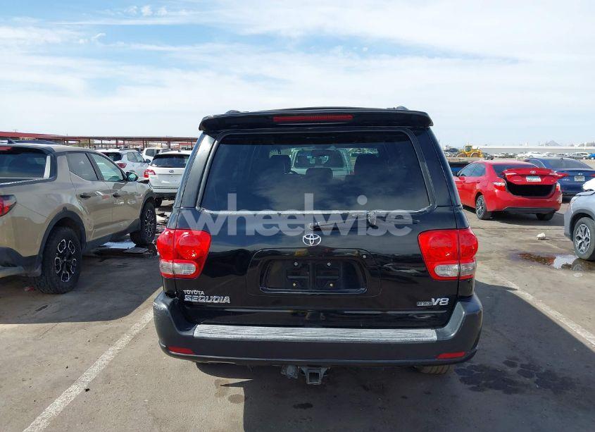 Photo 16 of 2005 Toyota Sequoia LIMITED V8 (VIN 5TDZT38A15S260392)