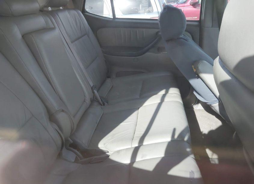 Photo 8 of 2001 Toyota Sequoia LIMITED V8 (VIN 5TDZT38A21S042875)