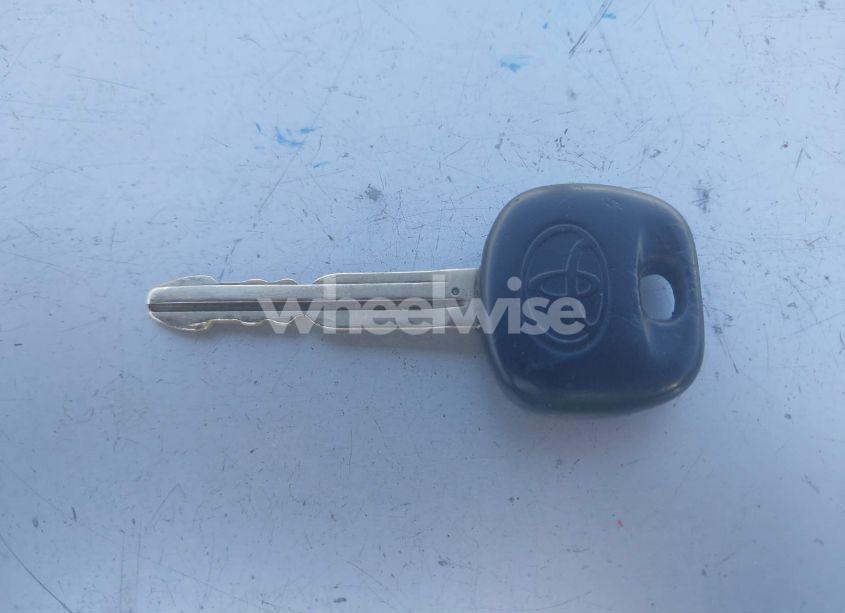 Photo 11 of 2004 Toyota Sequoia LIMITED V8 (VIN 5TDZT38A24S222216)