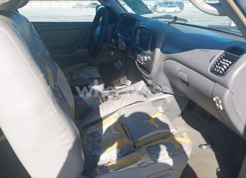 Photo 5 of 2004 Toyota Sequoia LIMITED V8 (VIN 5TDZT38A24S222216)