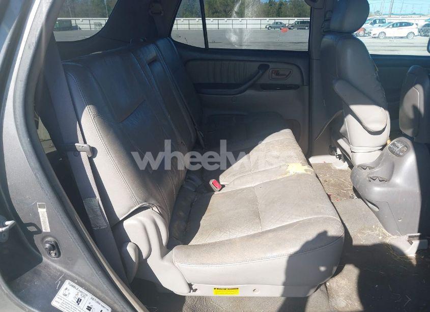 Photo 8 of 2004 Toyota Sequoia LIMITED V8 (VIN 5TDZT38A24S222216)