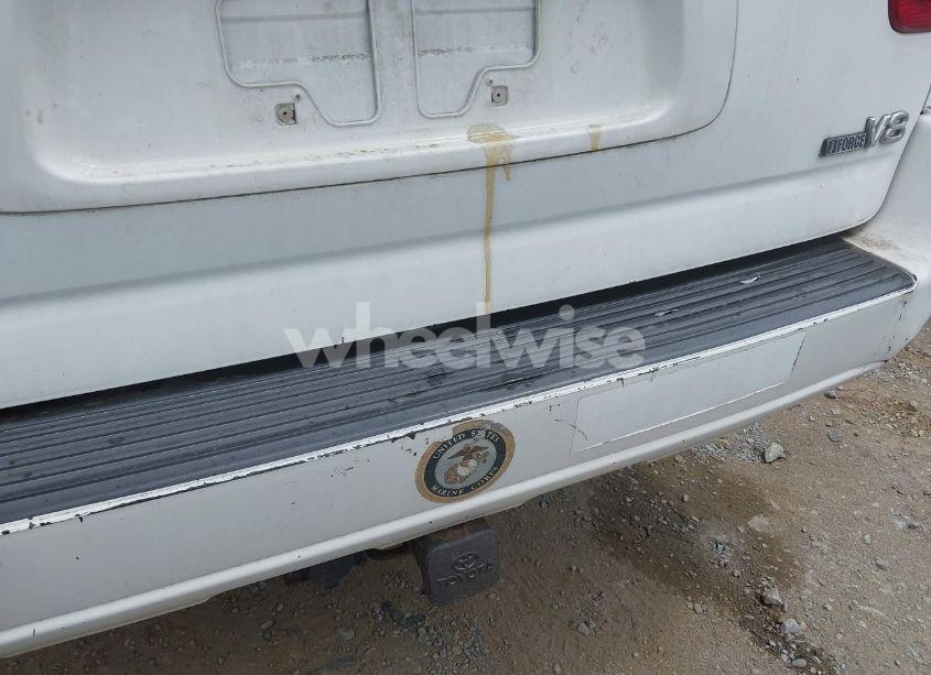 Photo 12 of 2004 Toyota Sequoia LIMITED V8 (VIN 5TDZT38A24S223270)