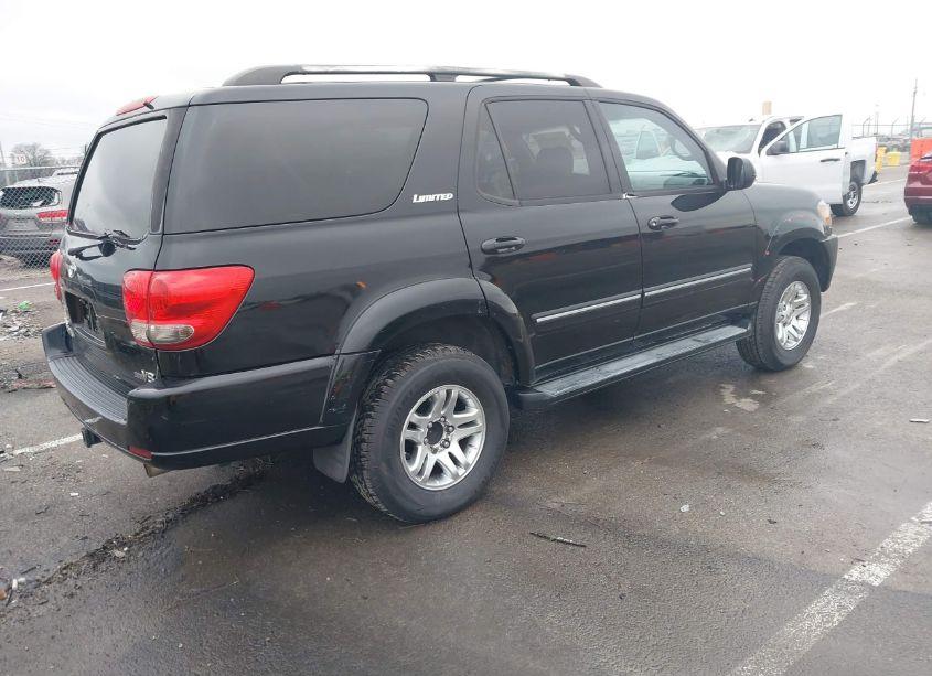 Photo 4 of 2005 Toyota Sequoia LIMITED V8 (VIN 5TDZT38A25S239471)