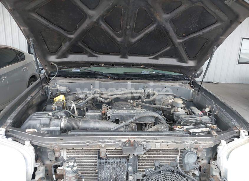 Photo 10 of 2005 Toyota Sequoia LIMITED V8 (VIN 5TDZT38A25S239888)