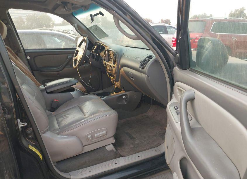 Photo 5 of 2002 Toyota Sequoia LIMITED V8 (VIN 5TDZT38A32S065230)